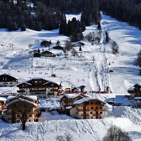 Le Schuss 1 - Sur Le Front De Neige Des Evettes Mae-2734 *